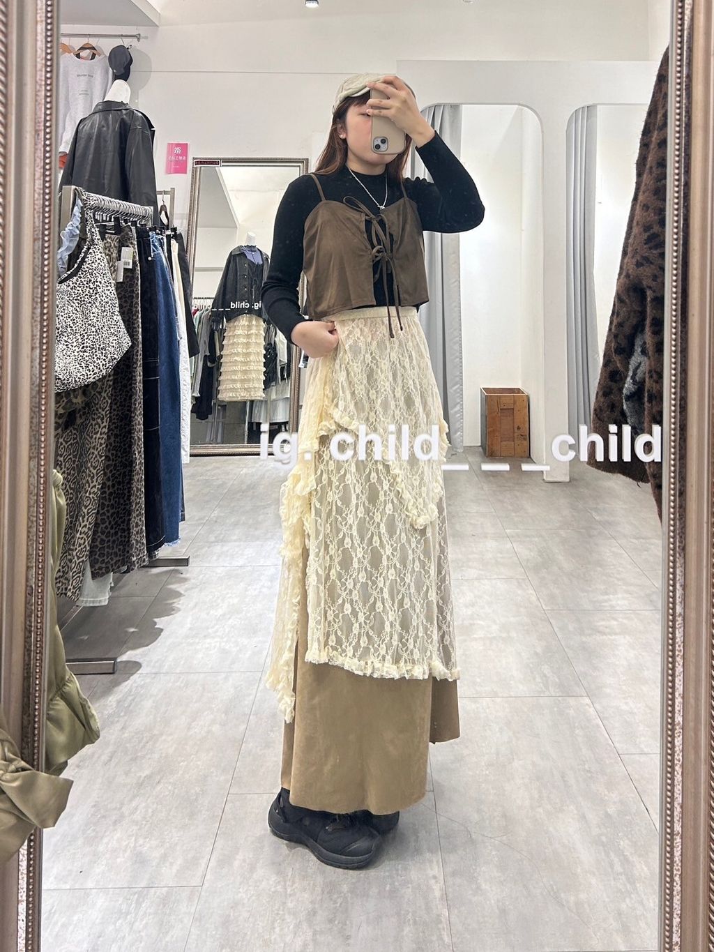 LINE_ALBUM_11-2_241203_180