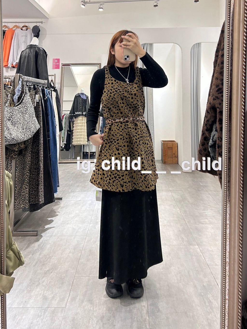 LINE_ALBUM_11-2_241203_166