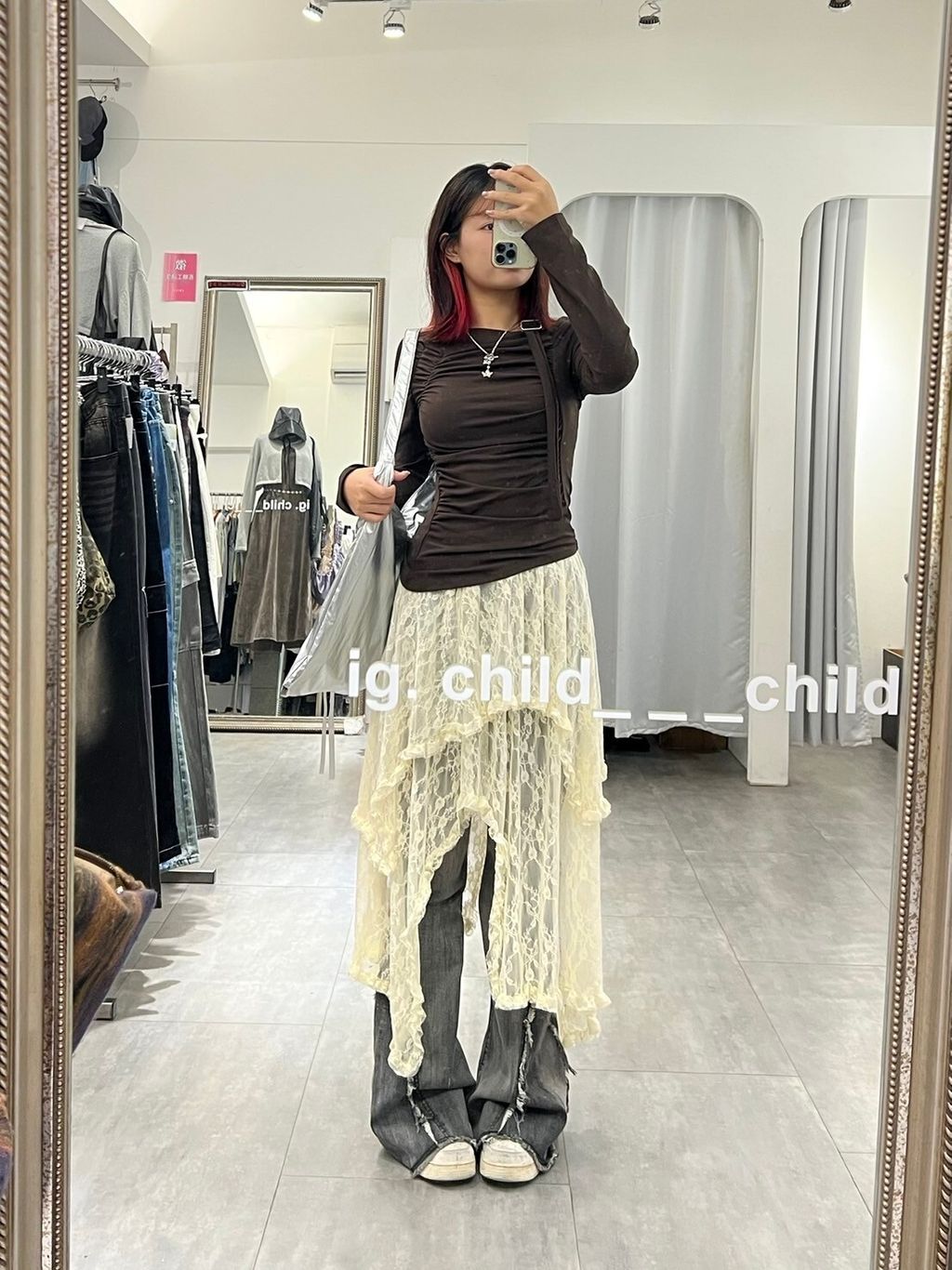 LINE_ALBUM_11-2_241203_26