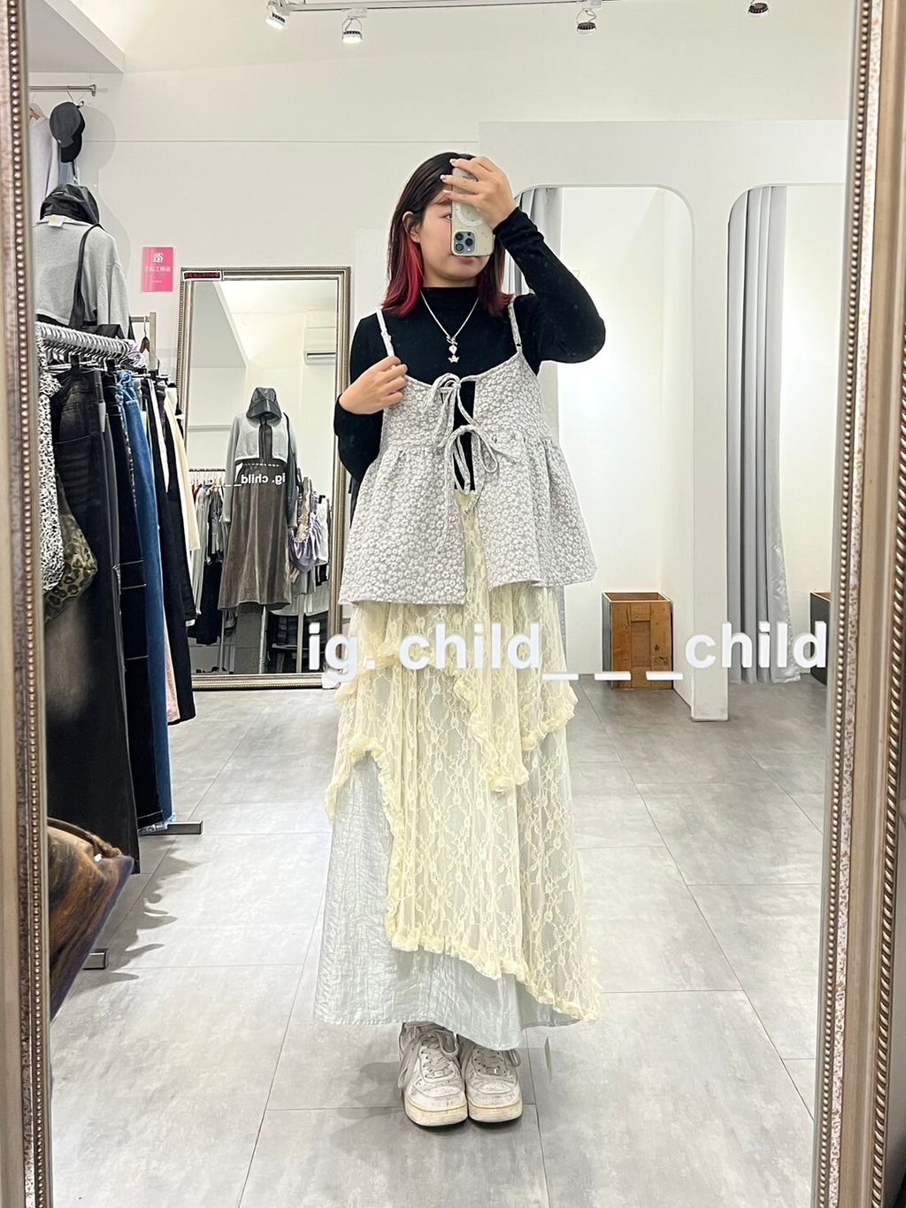 LINE_ALBUM_11-2_241203_29