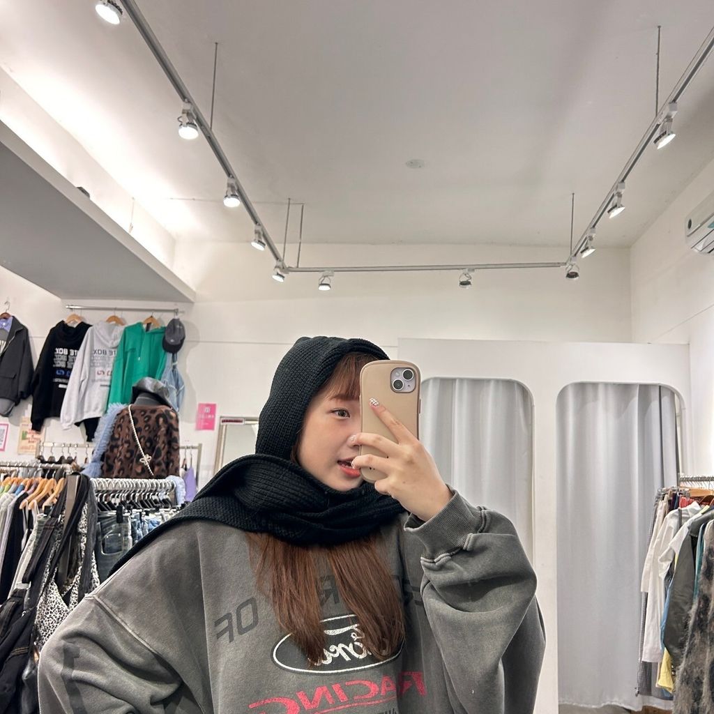 LINE_ALBUM_12-1_241218_302