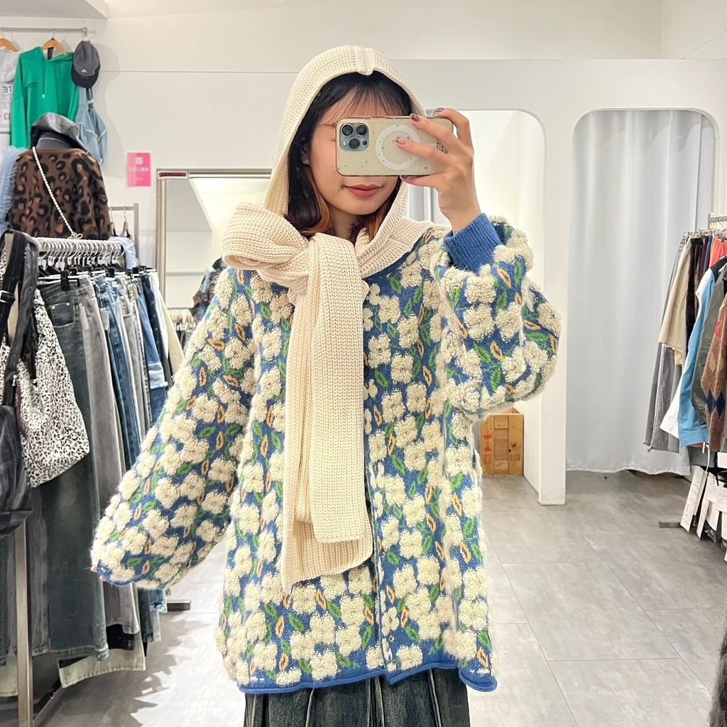 LINE_ALBUM_12-1_241218_279