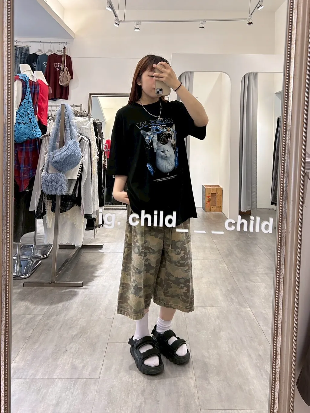 LINE_ALBUM_5-1🇰🇷_250501_2