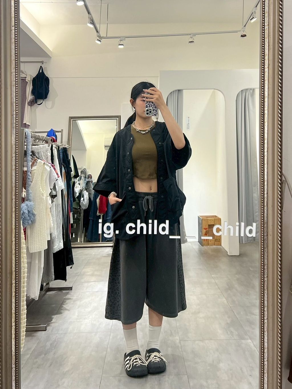 LINE_ALBUM_🇰🇷5-3_250529_24