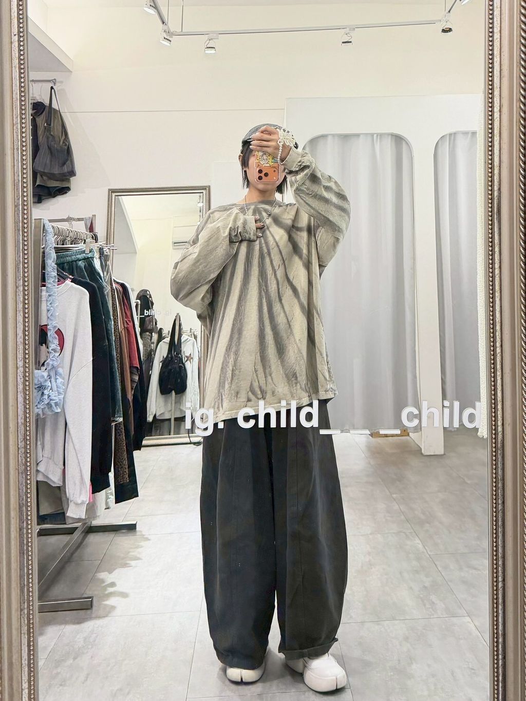 LINE_ALBUM_11-1🇰🇷_251108_1