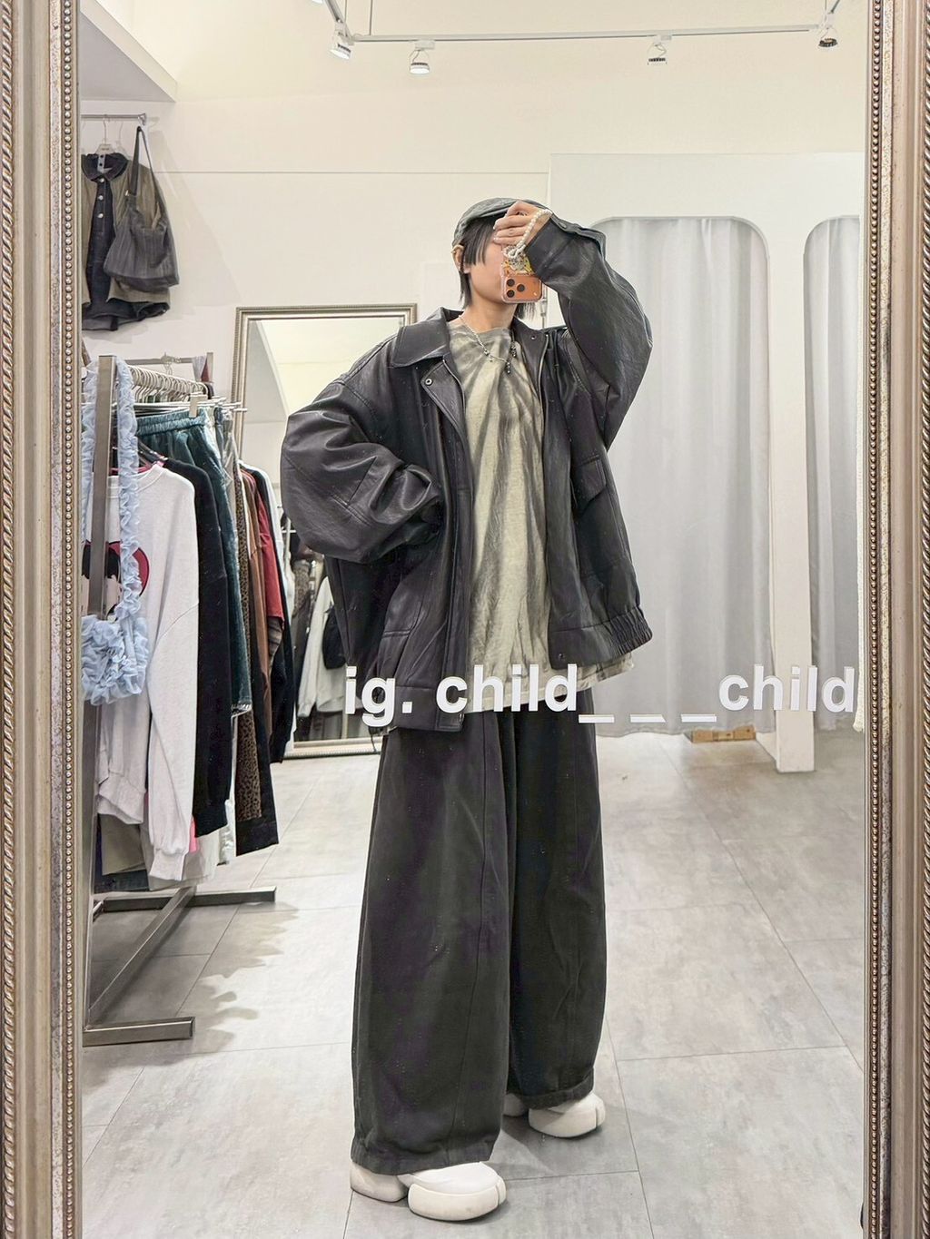 LINE_ALBUM_11-1🇰🇷_251108_2