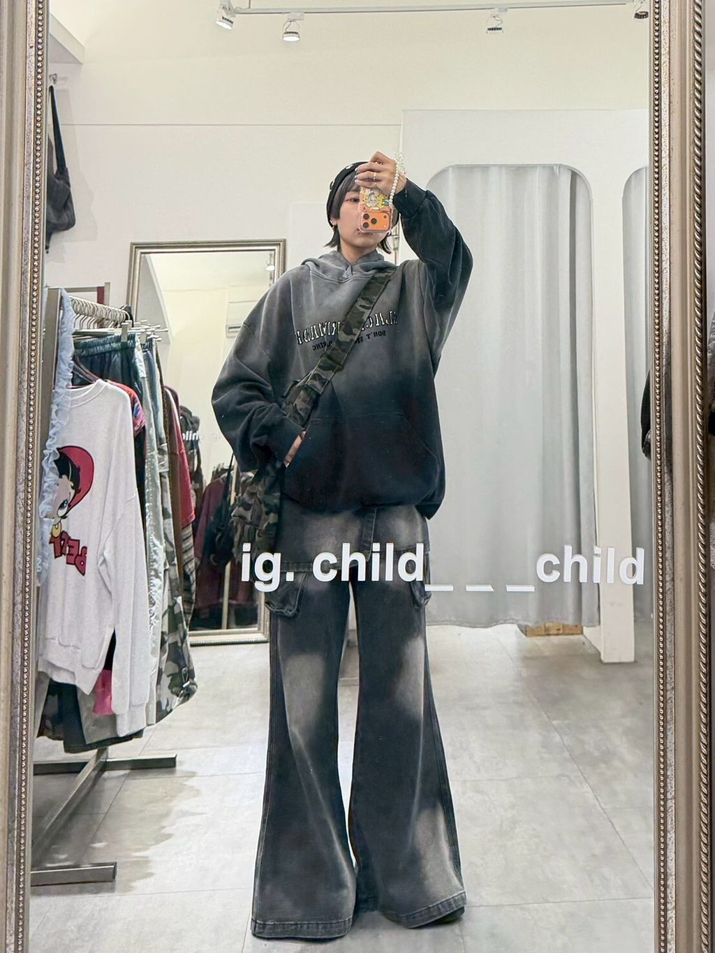 LINE_ALBUM_11-2🌧️_251117_231
