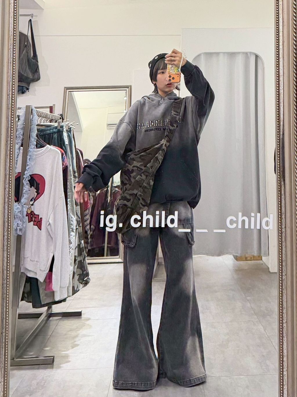 LINE_ALBUM_11-2🌧️_251117_232