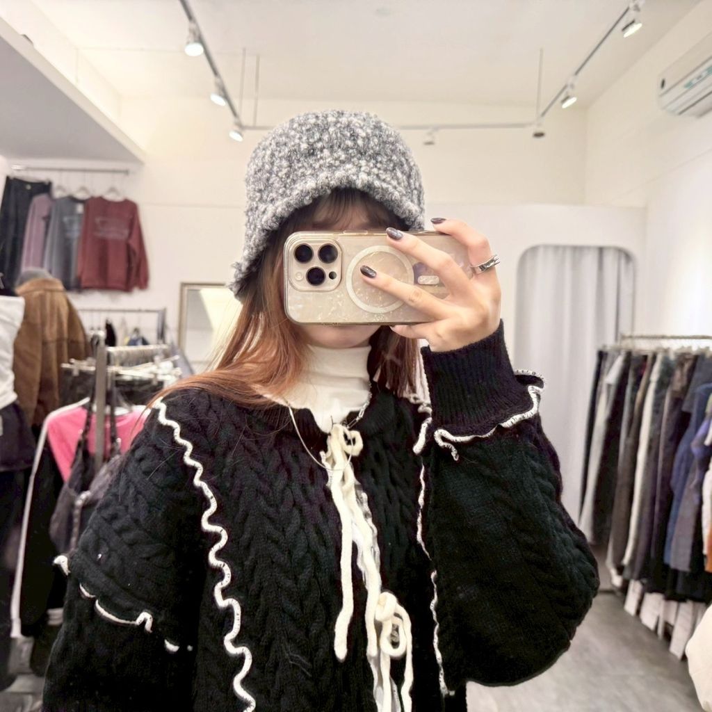 8E40A6F6-FD87-46FA-8491-012ED4F8A326