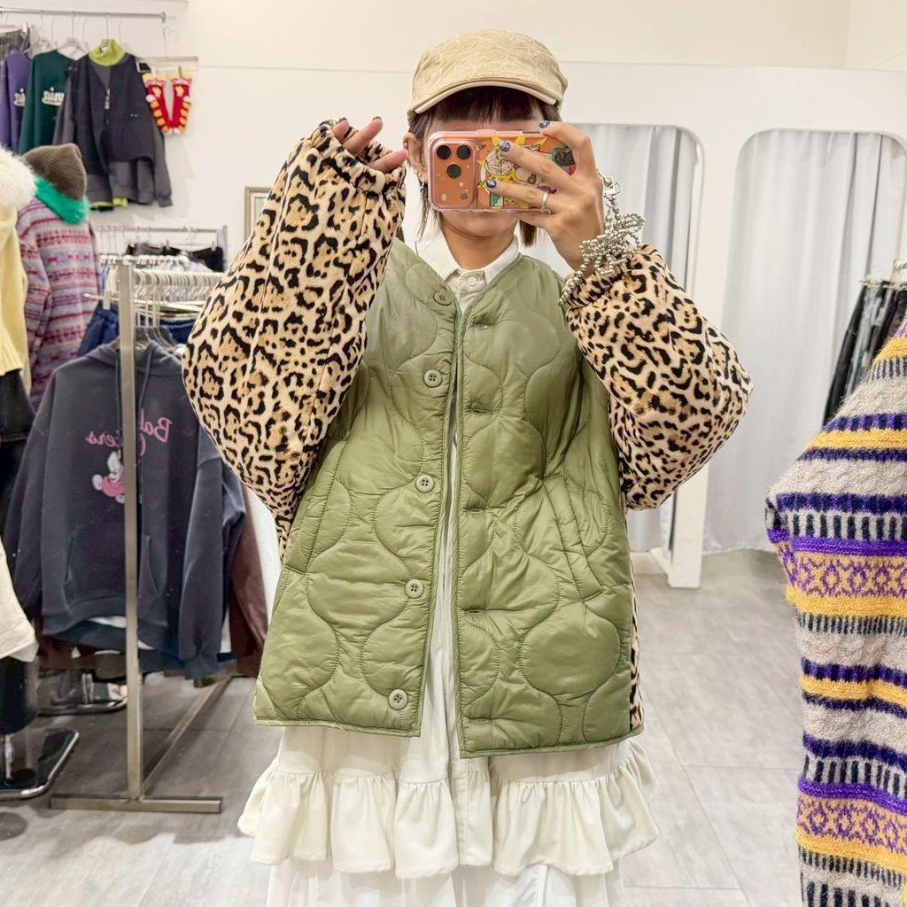 A1BB32B5-66B0-44B6-9DD5-1AE3EEC0EFA9