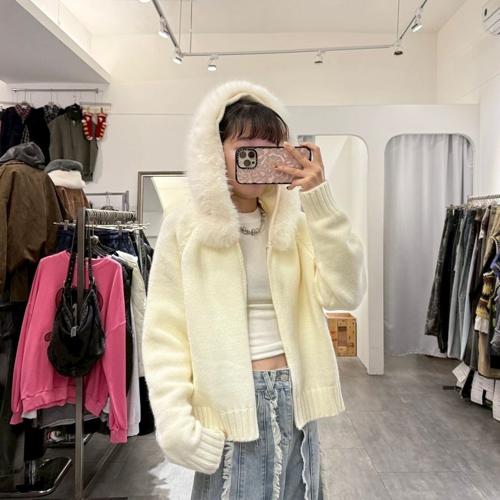 7F89C409-C322-4C7B-9FDB-722ECEE1D8CA