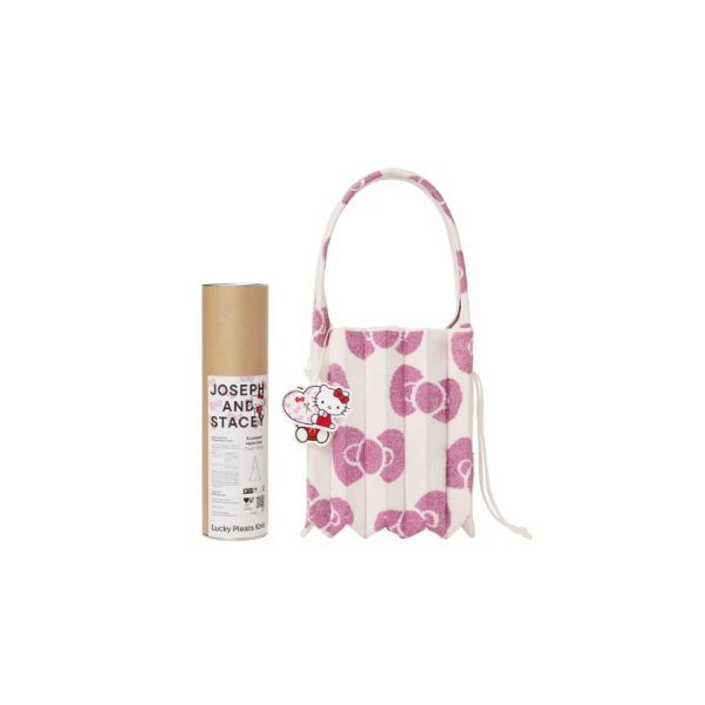 f9af76a643628c91b5e3013fcc4bd7de