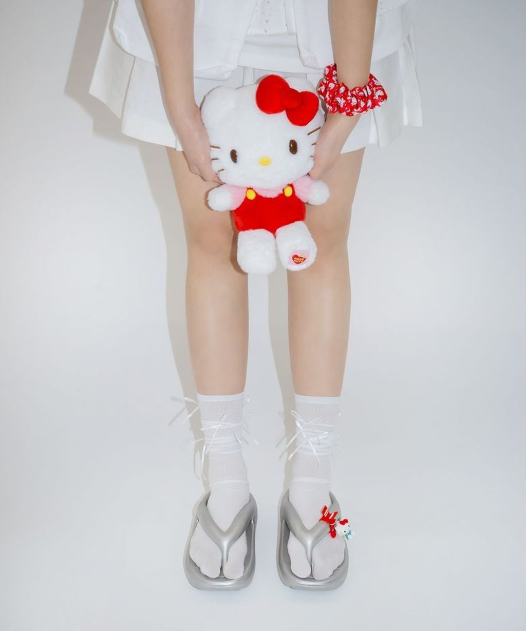 ☆【TAW&TOE】☆サンリオコラボ☆ZEROVITY PLUMPY☆ TAW&TOE x SANRIO】サンリオ コラボ Zerovity Plumpy (TAW&TOE