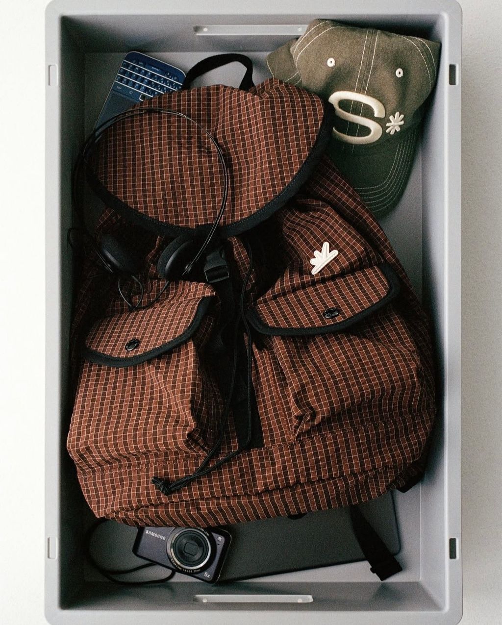 【SUNLOVE】 Explorer Daypack /追跡付 SUNLOVE EXPLORER DAYPACK – Thewoorolls