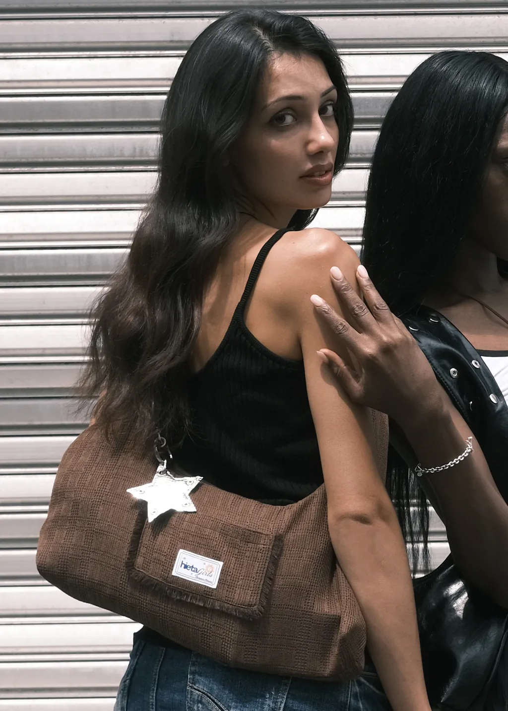 535e92343bc3ff73bccec988edbb5892