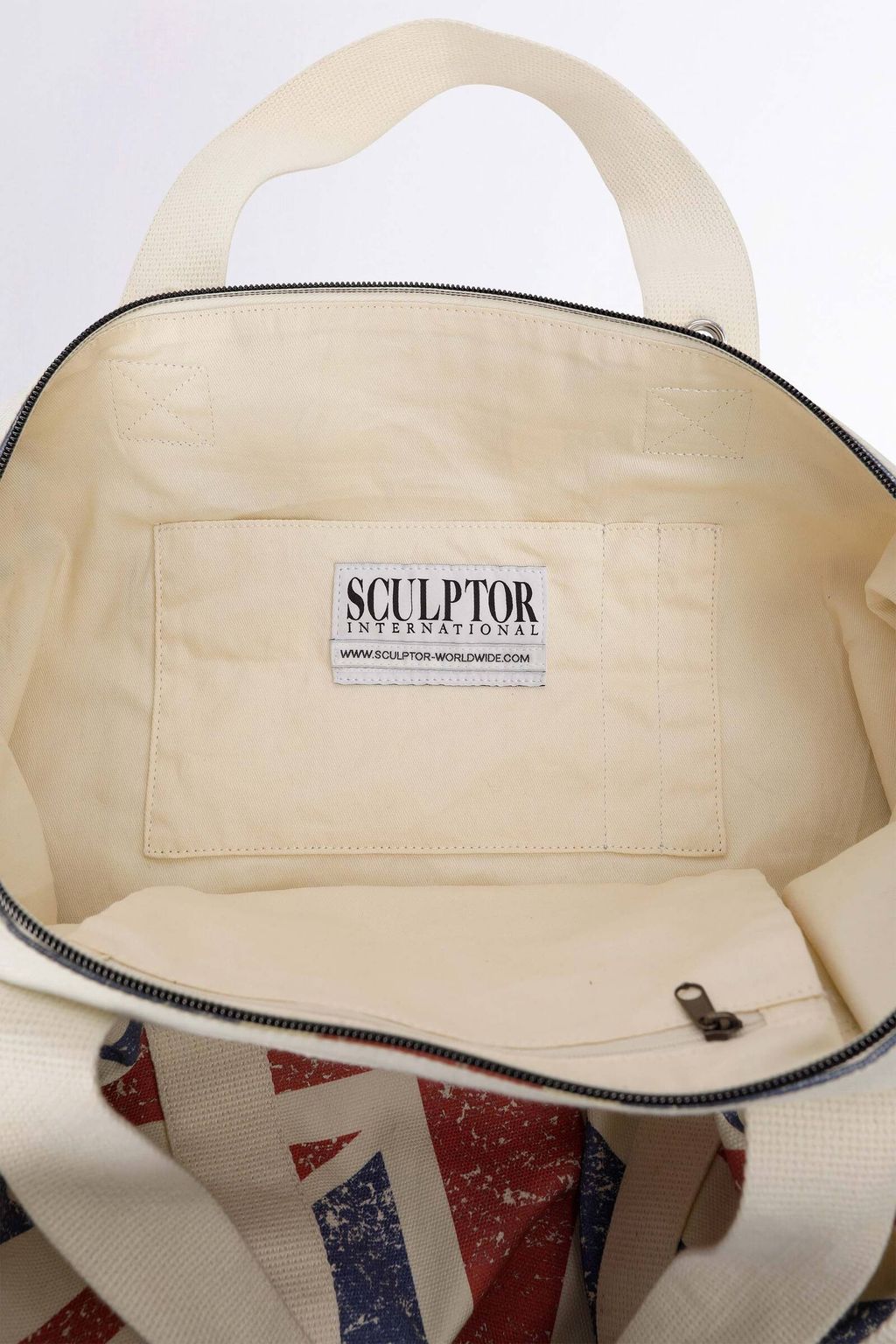 b5b9eff0a09c83bbcc3e968192fa9965