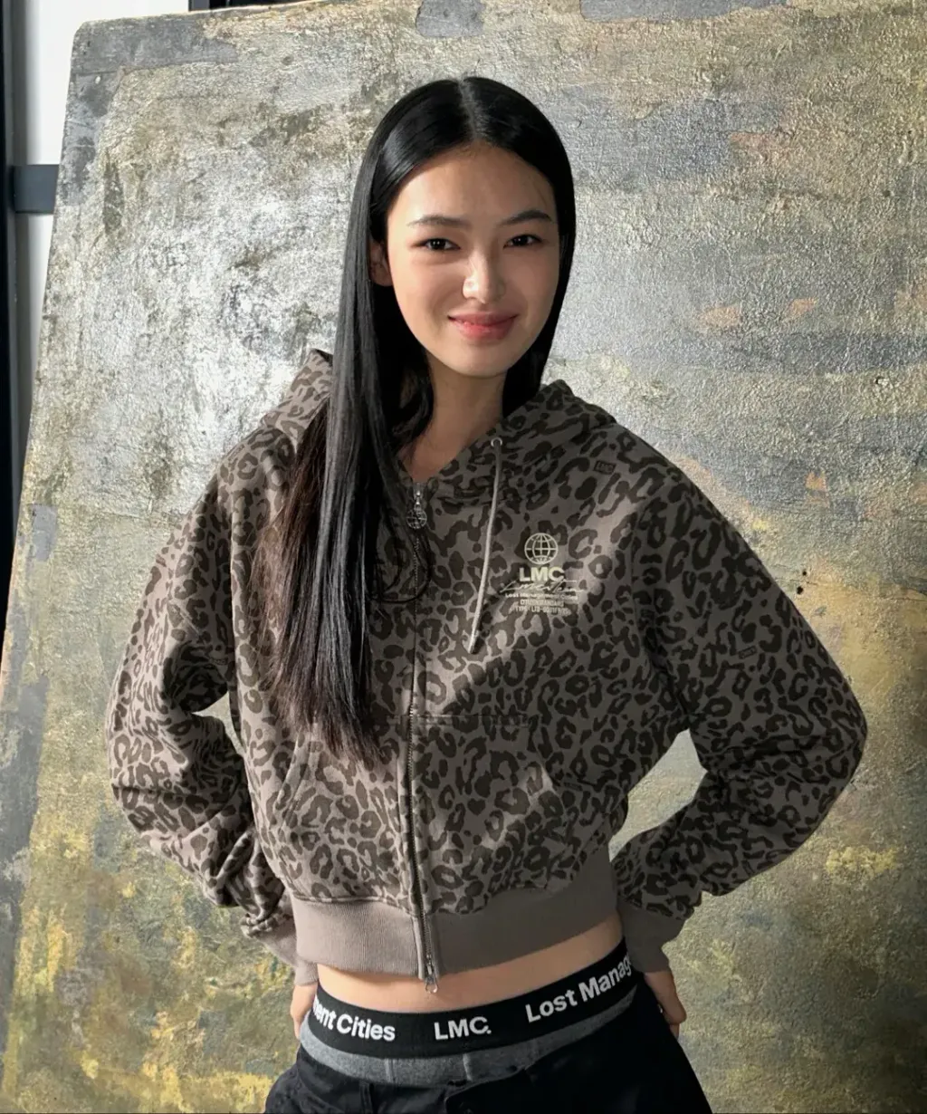 7040574c93a64db39ad89123a9786a08