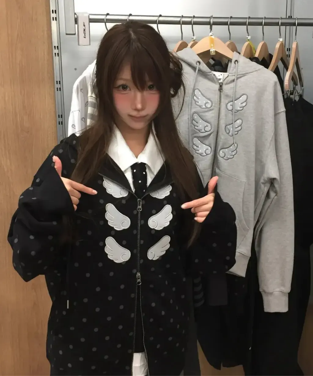 e18021143b184ce6ab6ce332daed57d9 (1)