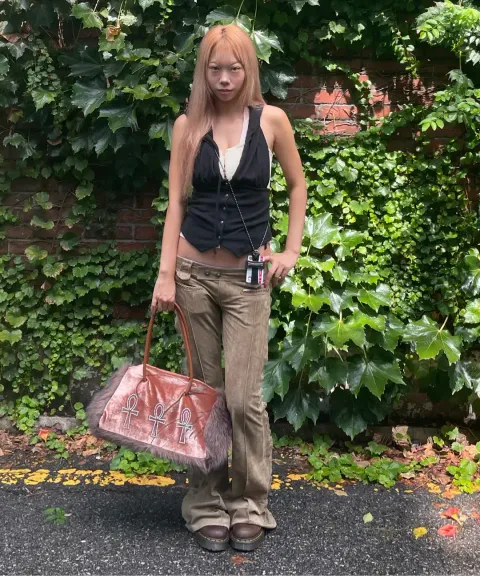 a584ddd6df8e44a28a43668ec84b75a1