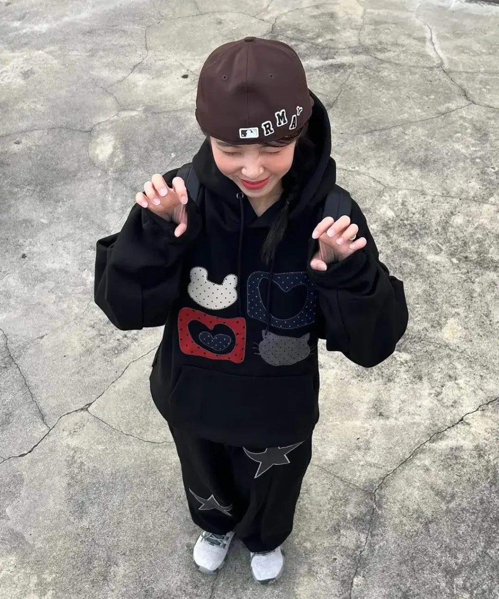 187c9d5e97814b83980d4804b4922088