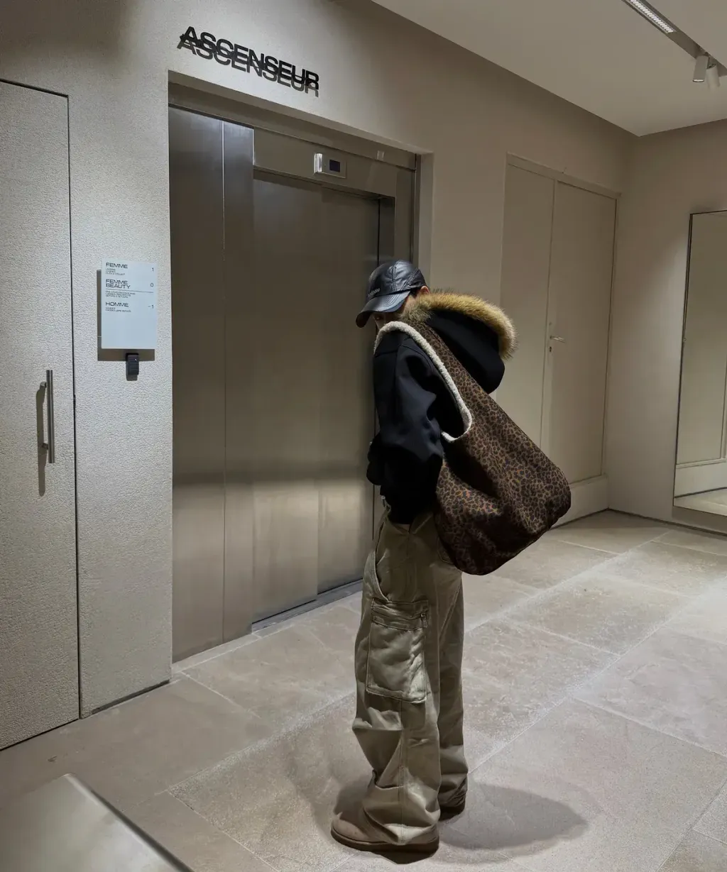 detail_5780402_17659359838359_big