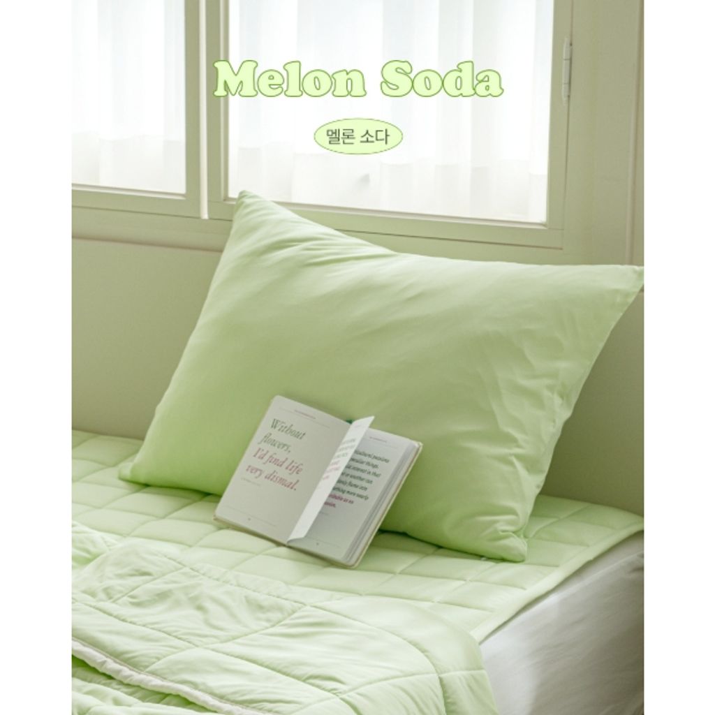 tw-11134207-820li-mrhdlyn6sav400