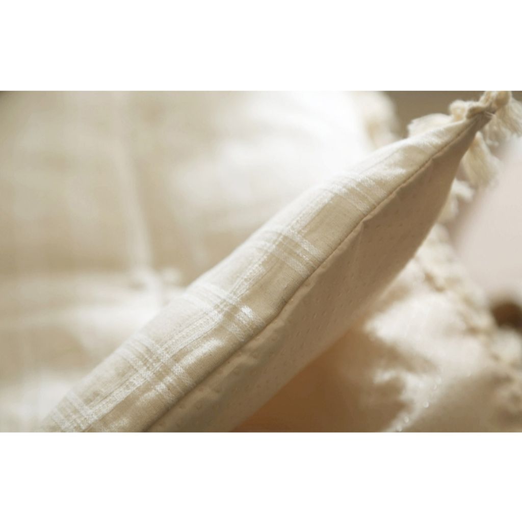 tw-11134207-81ztd-mf2lriyy9s0beb