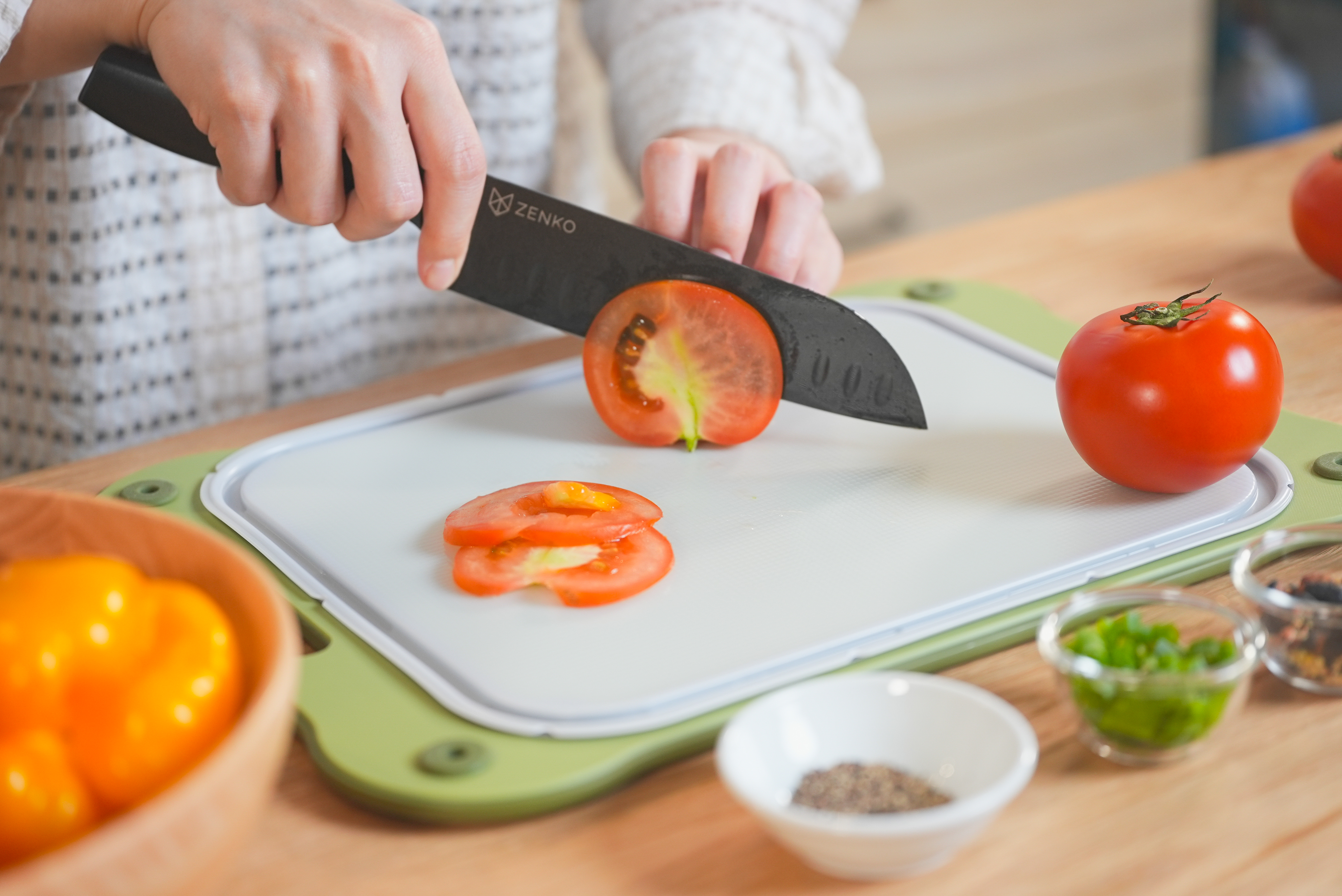 一扣就換新，讓砧板永遠保持乾淨！