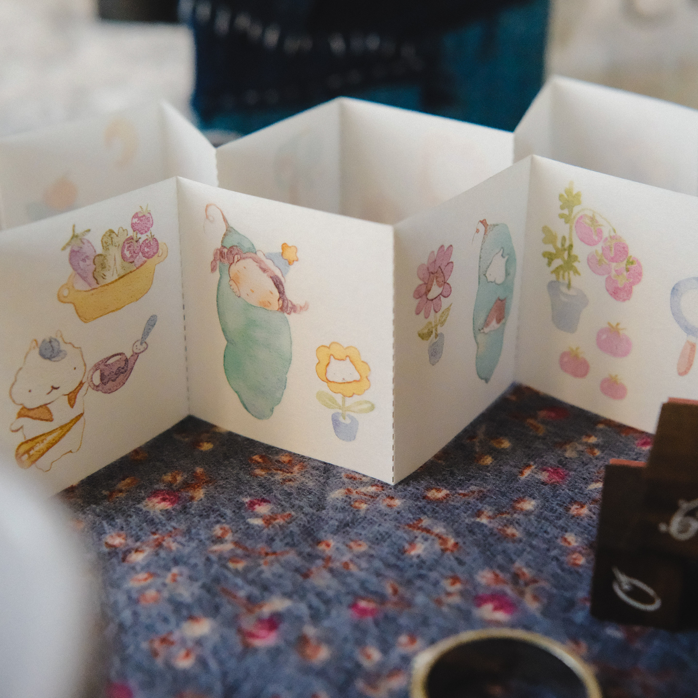 reading sleeping SB-7