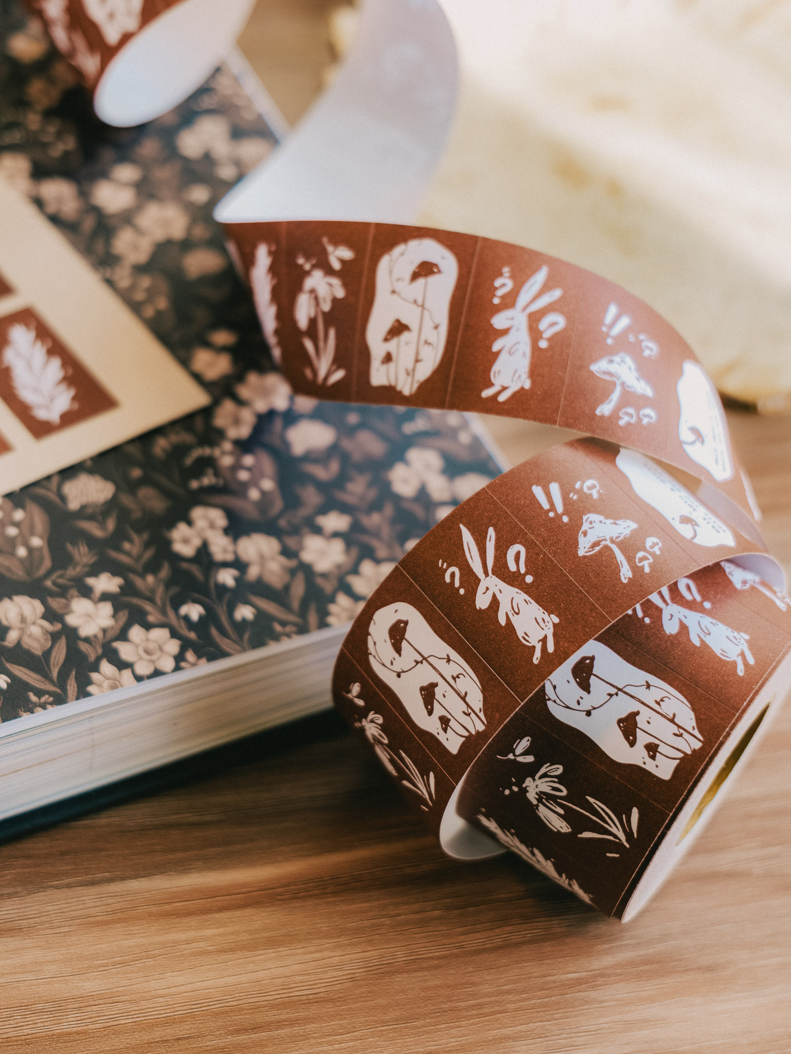 WT-063-Label-Sticker-Roll-Wonderland-Rabbits-5