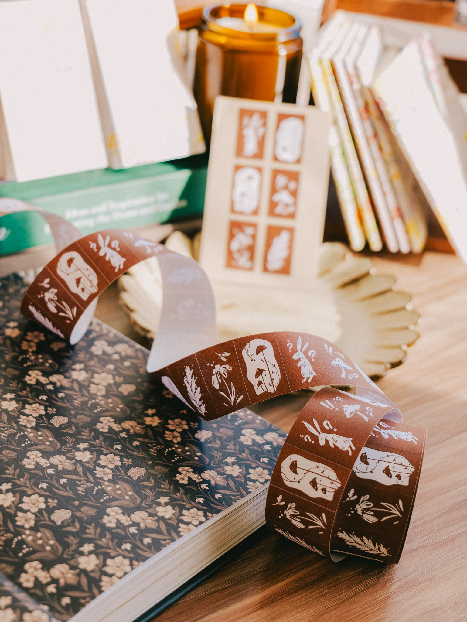 WT-063-Label-Sticker-Roll-Wonderland-Rabbits-3