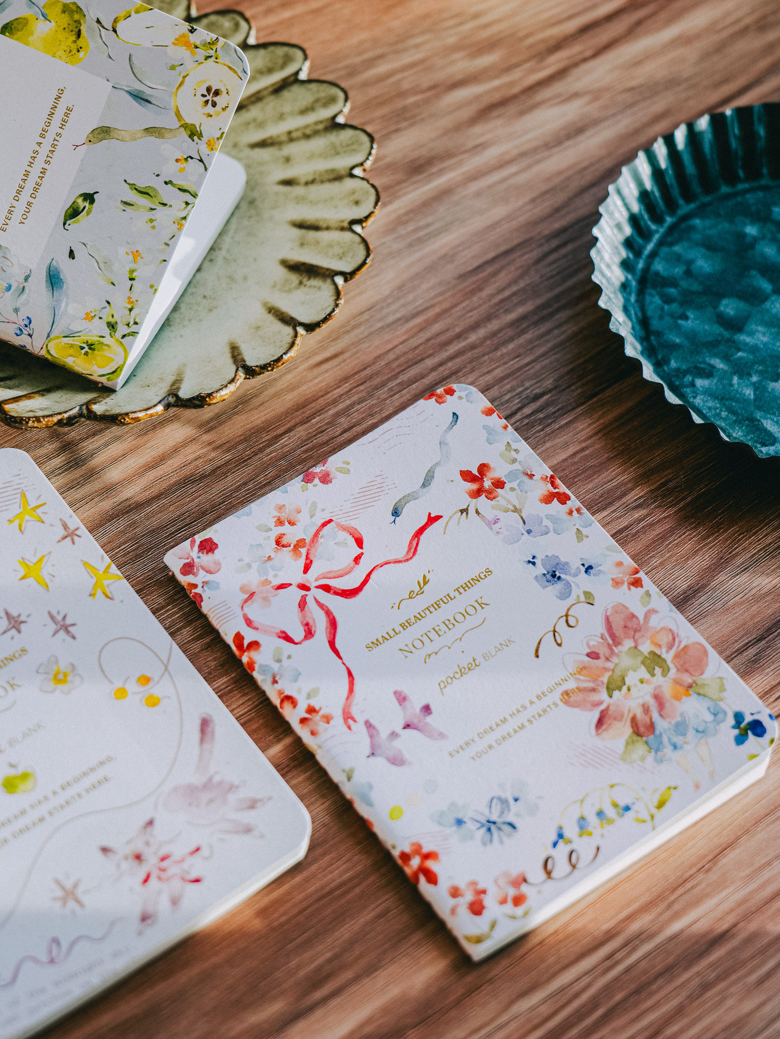 WNB-059-Gold-Foil-Passport-Notebook-Flower-girl-peach-2