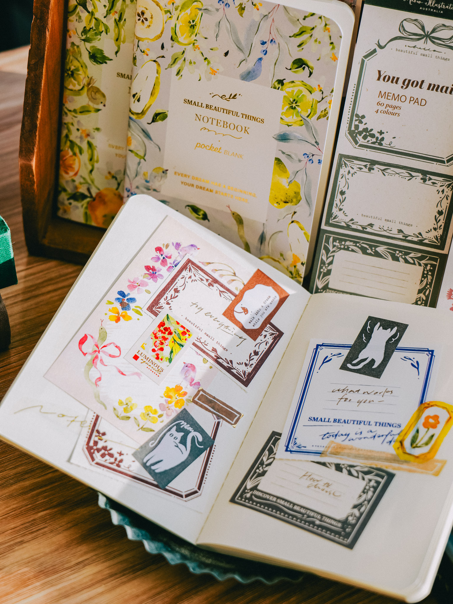 WNB-056-Gold-Foil-Passport-Notebook-Peary-Lemon-7