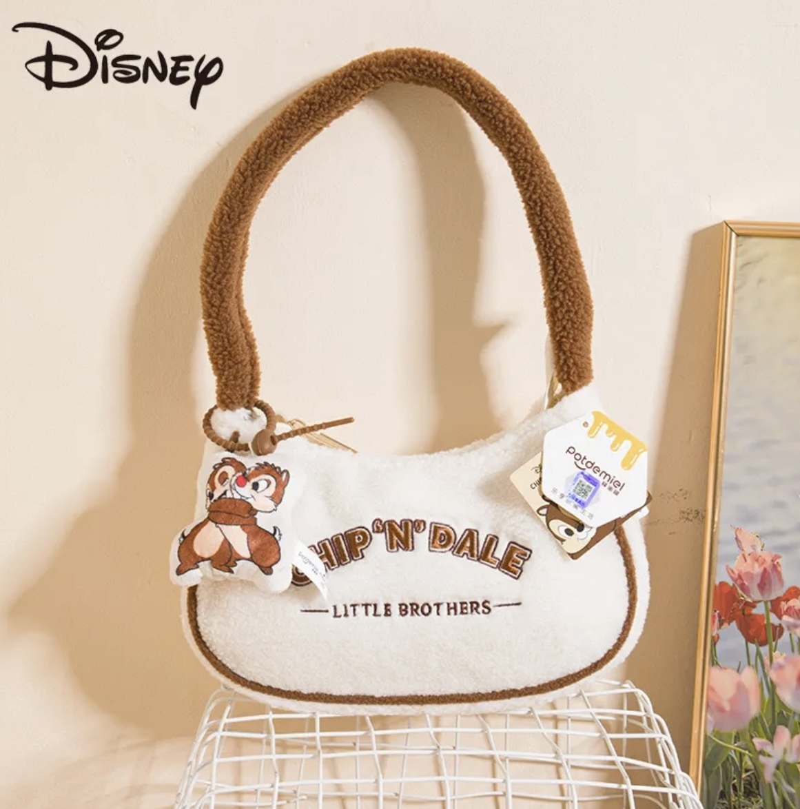 A32D45DA-61EA-43E2-B6ED-CB9700021F98