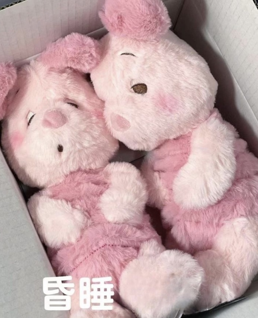 E4B906B0-4FA4-4012-BBC9-CEAB56A1232E