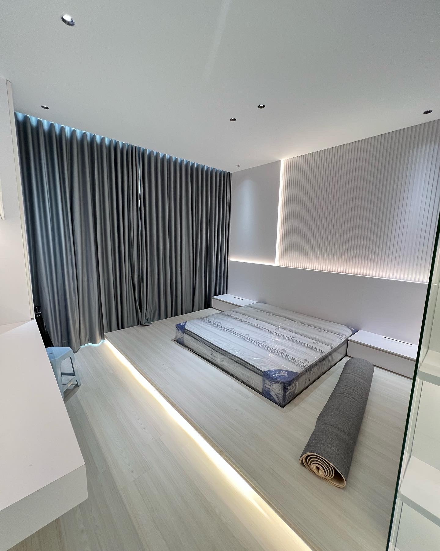 6E60EE33-34F7-4516-9449-B5C0DE9E5FB0