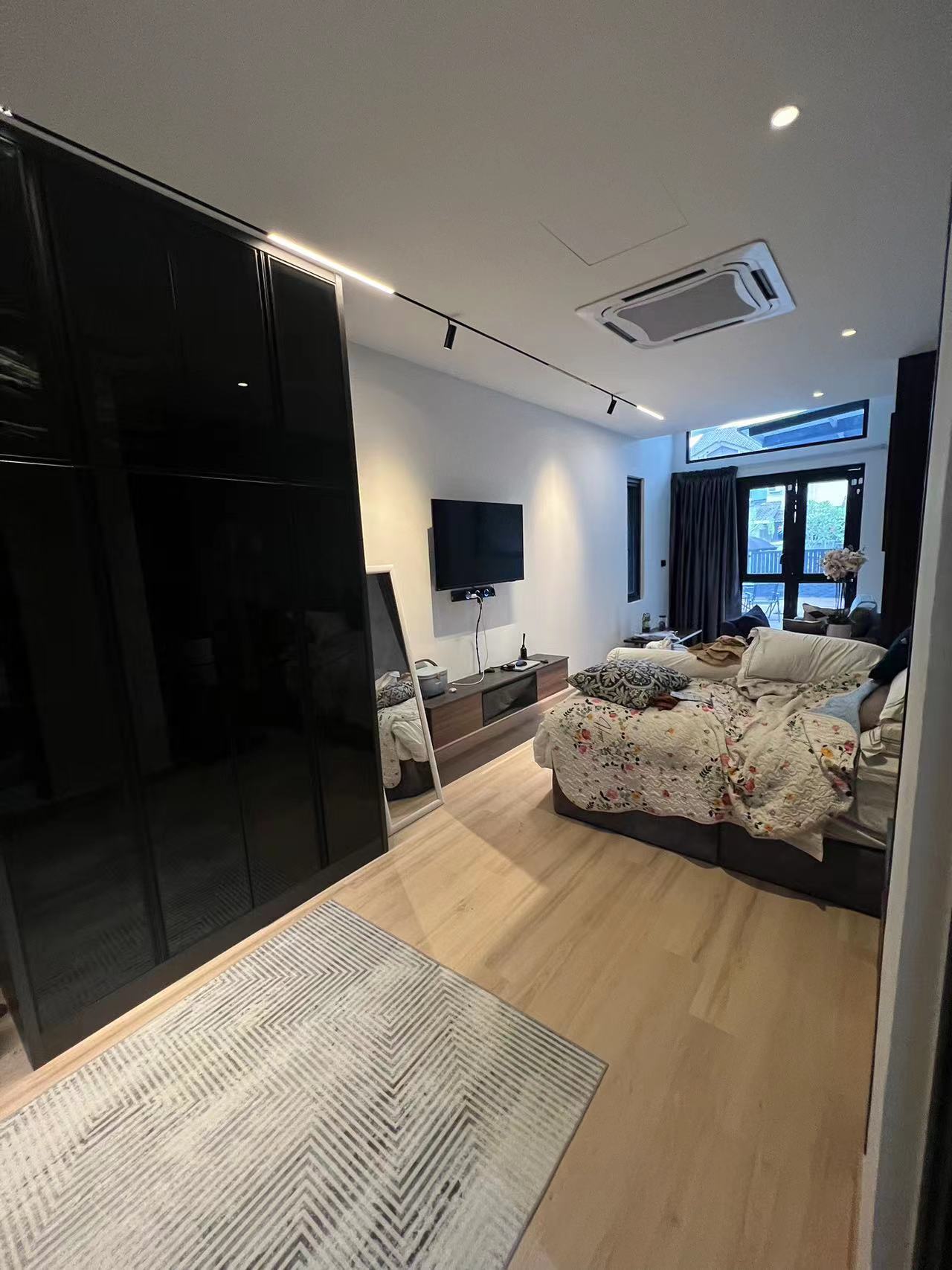 024d677a69128315d9c3d2408ab64132