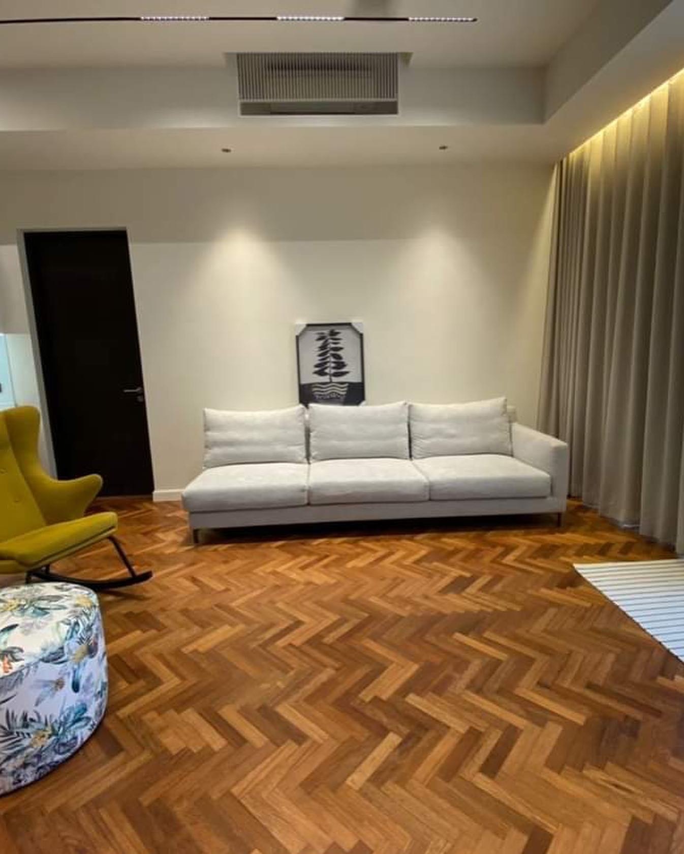 EA73C159-23D8-49D7-8181-B49F670BE88F