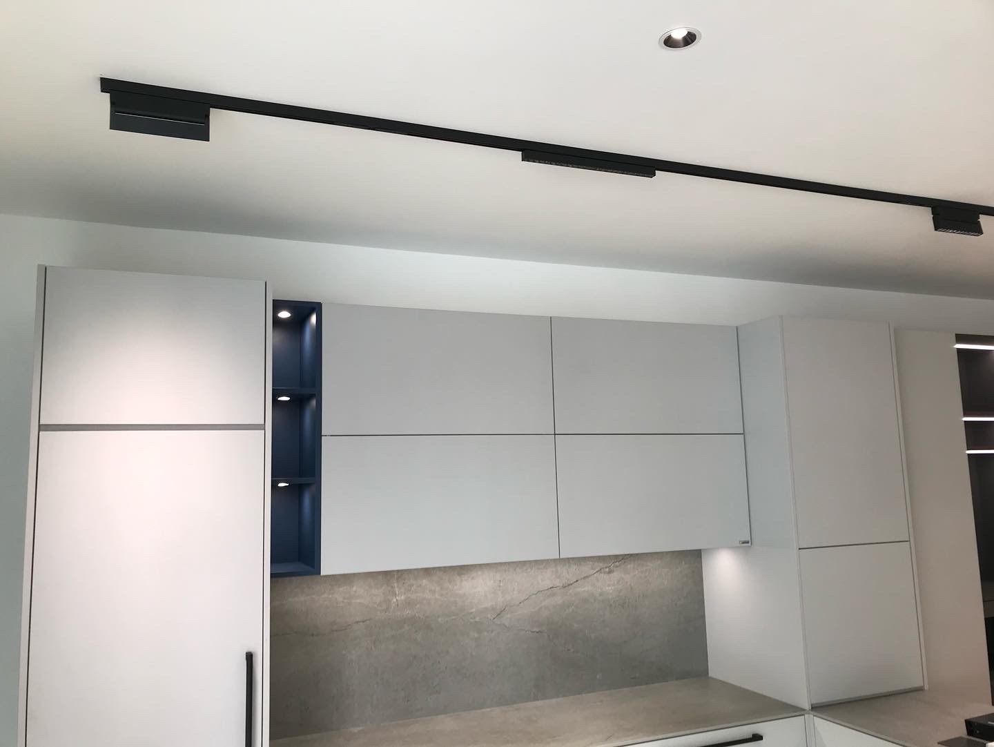 1BF631E5-F493-44D0-BD5F-C6E304C6A82A