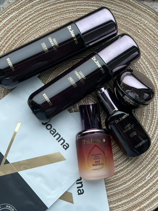 DR JOANNA 🦋 蝶安娜 | Dr Joanna 蝶安娜 & Pearlosophy 真珠美学