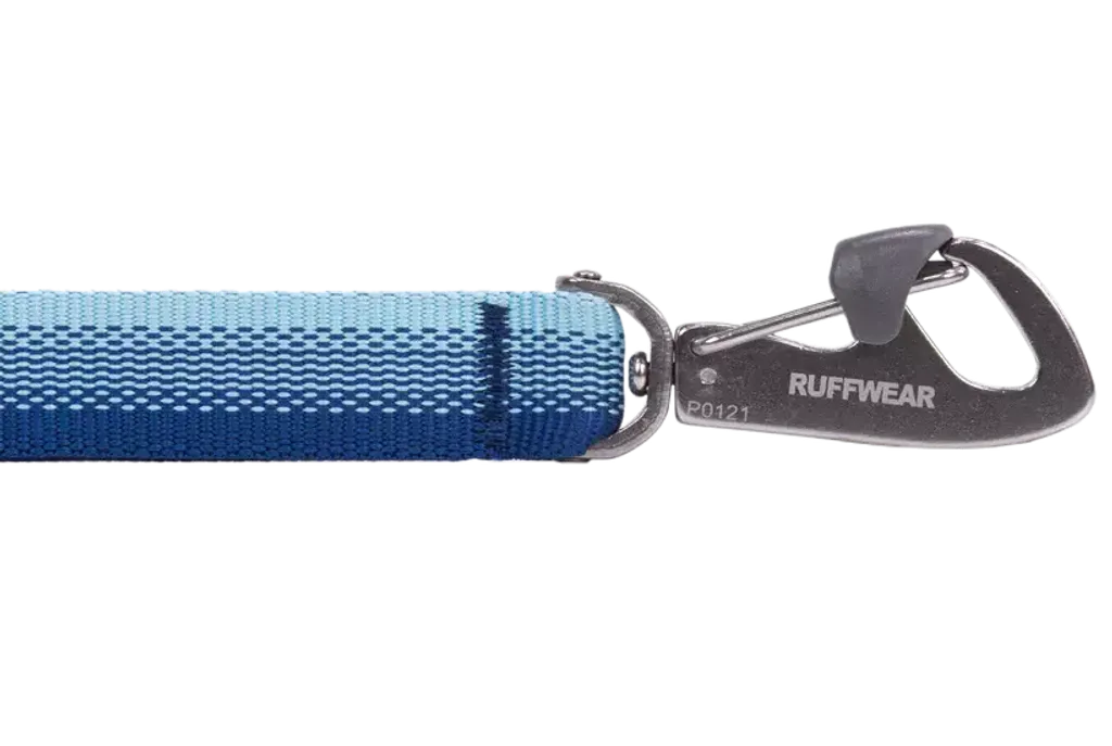 40753_Front-Range-Leash_Coastal-Fade_Clip_SMALL_628b6e41-443c-4a0b-a11c-d42e8e36d647
