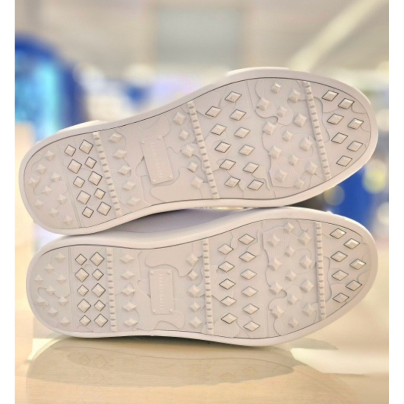 tw-11134207-7ras8-m1ry4fmv22ot11