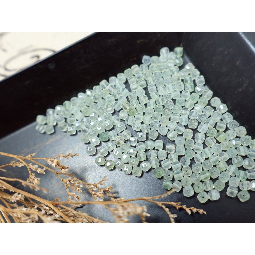 tw-11134207-820lf-mlrsj2mgjny9f1