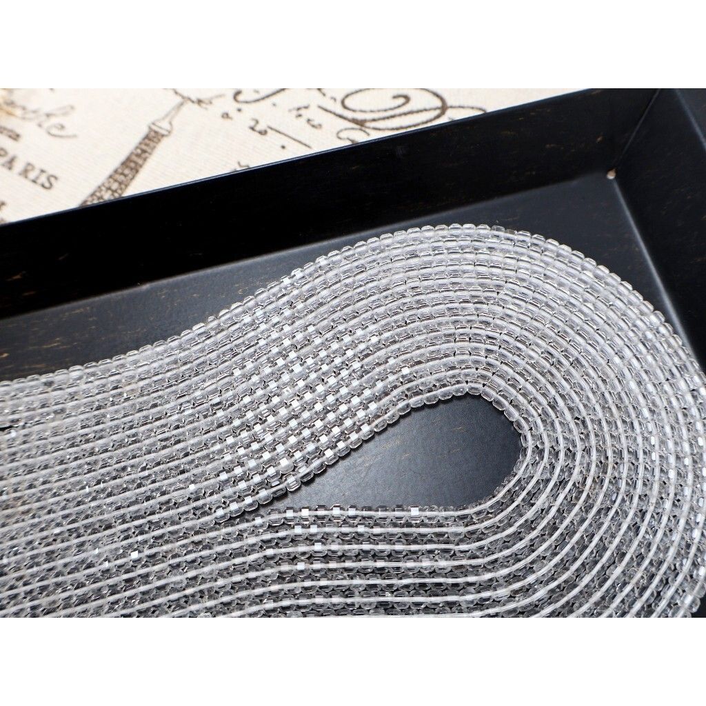 tw-11134207-820la-mlrqi21vd0qq3c