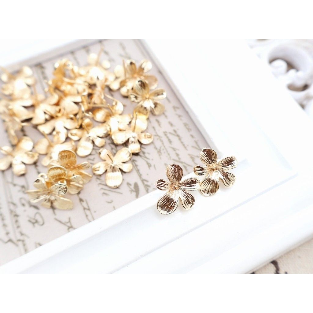 tw-11134207-7ra0j-mb4zau7uli7qaf