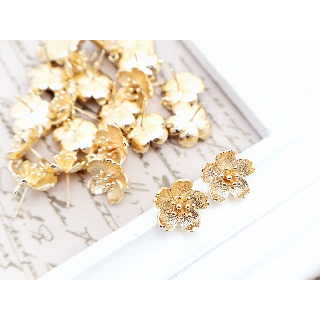 tw-11134207-7ra0q-mb4zau8yjvqu48