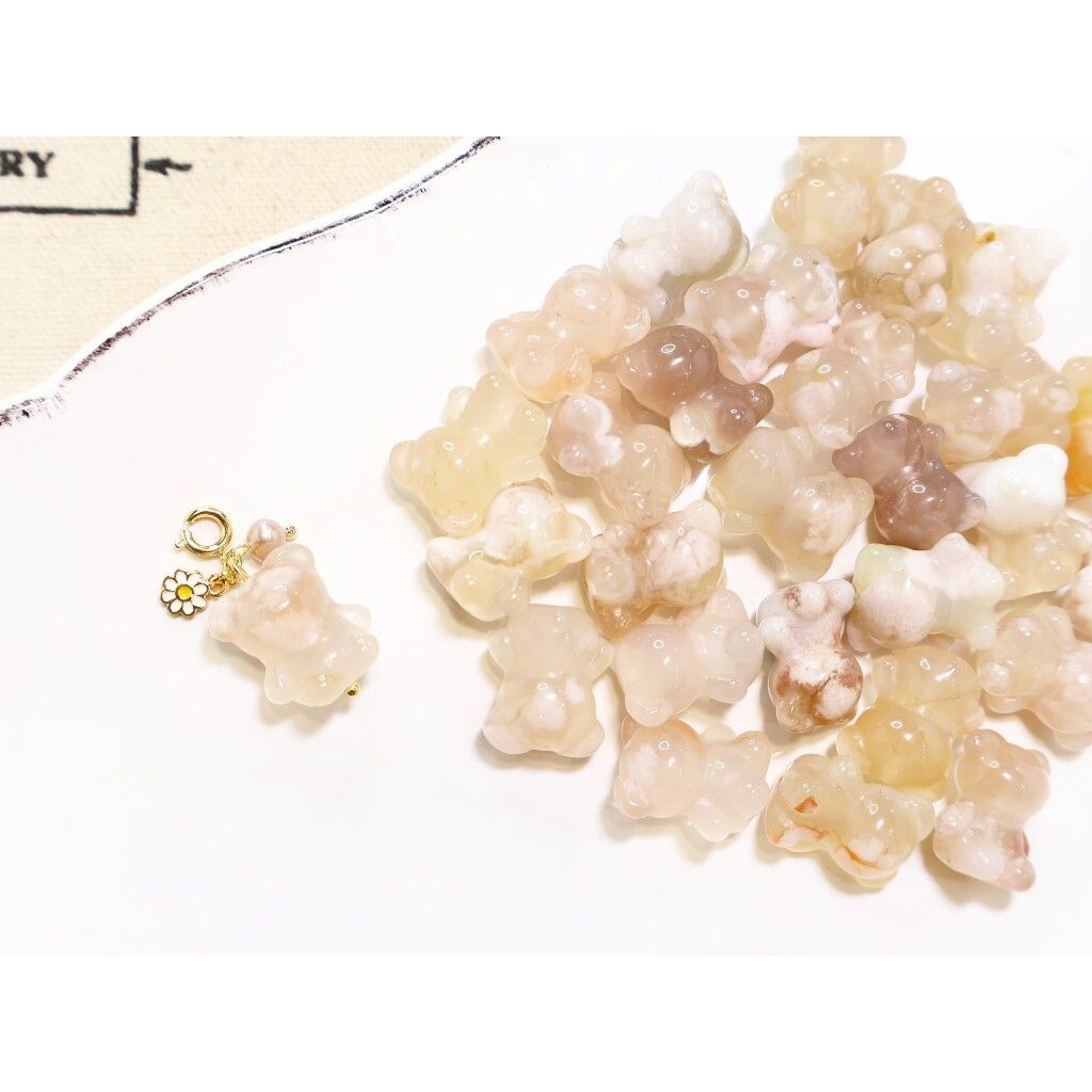 tw-11134207-7ra0p-mcukg5u74cx606