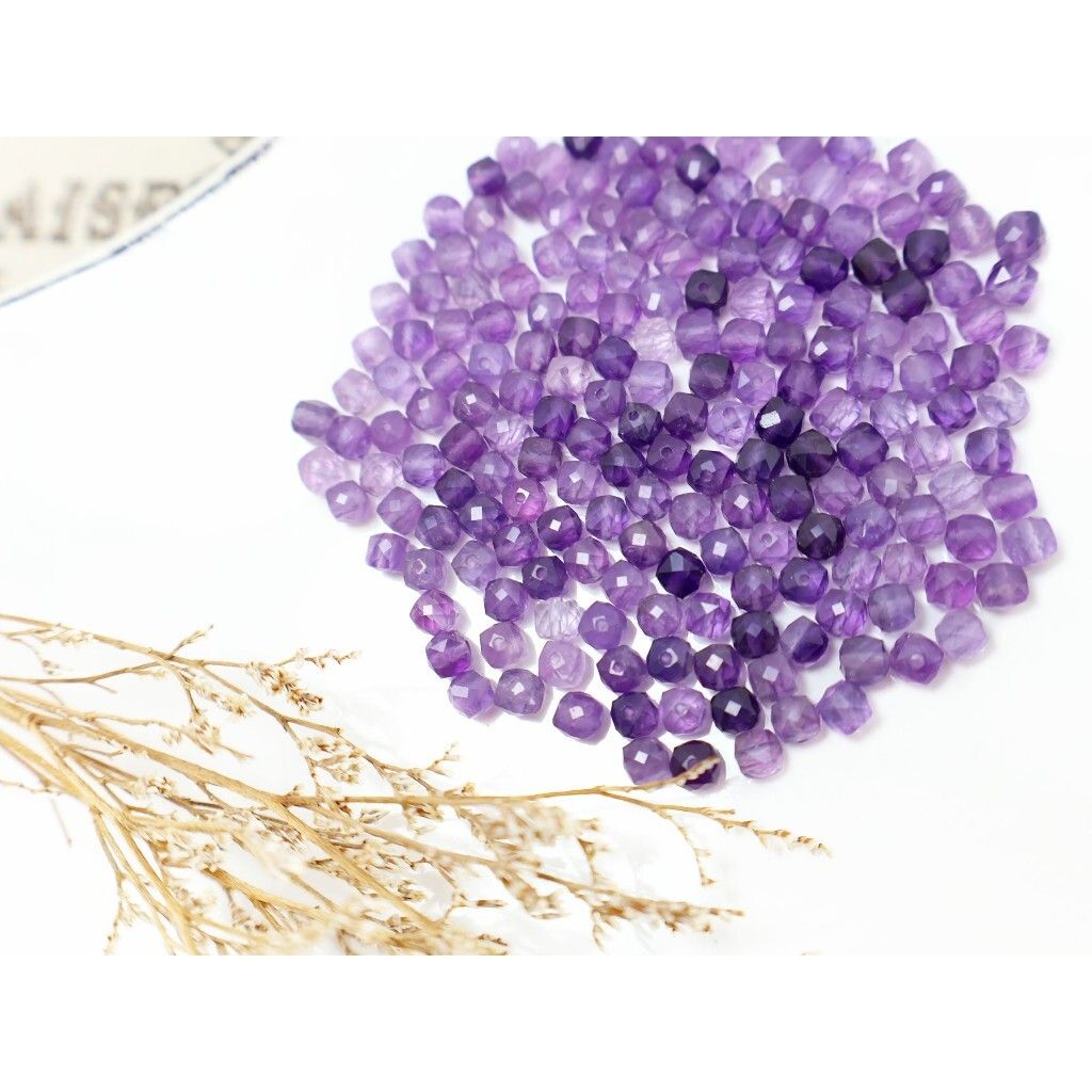 tw-11134207-81ztk-mivgq2at81s787