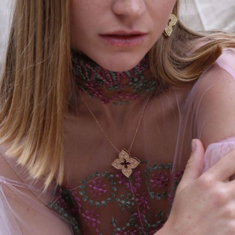 pendant-diamonds-princess-flower-8-768x768