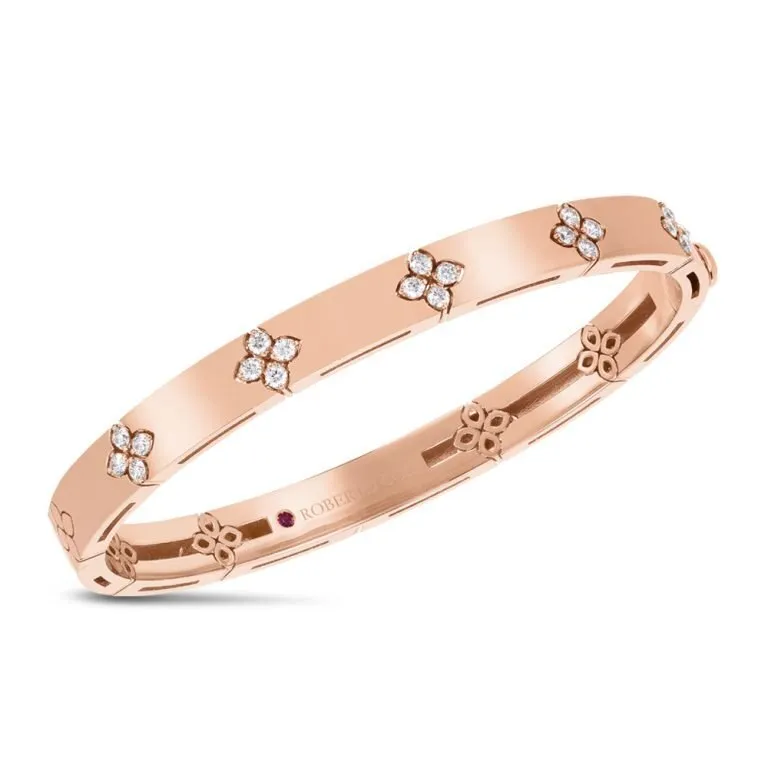 ROBERTO-COIN-LOVE-IN-VERONA-BANGLE-18KT-ROSE-GOLD-WITH-DIAMONDS-MEDIUM-WIDTH-VERSION-ADR888BA2011_01_SIDE-768x768